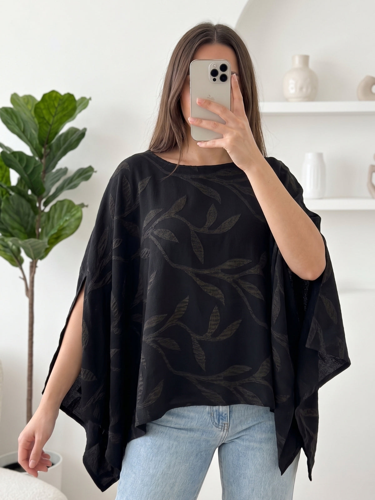Polera Tipo Poncho Elie Cey Floreado